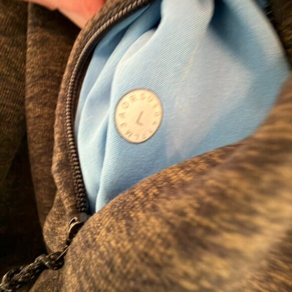 🏃♂️ Lululemon Men’s Quarter Zip Pullover | Athletic Performance Top - Picture 4 of 6